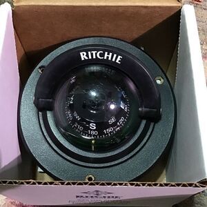 Ritchie F – 50 explore flush mount, Compass